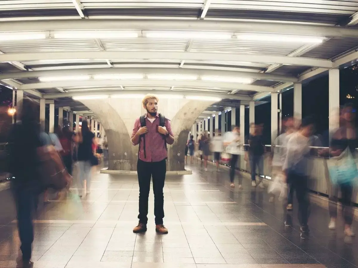 Mitos dan Pandangan Umum tentang Ciri-Ciri Introvert Mitos dan Pandangan Umum tentang Ciri-Ciri Introvert