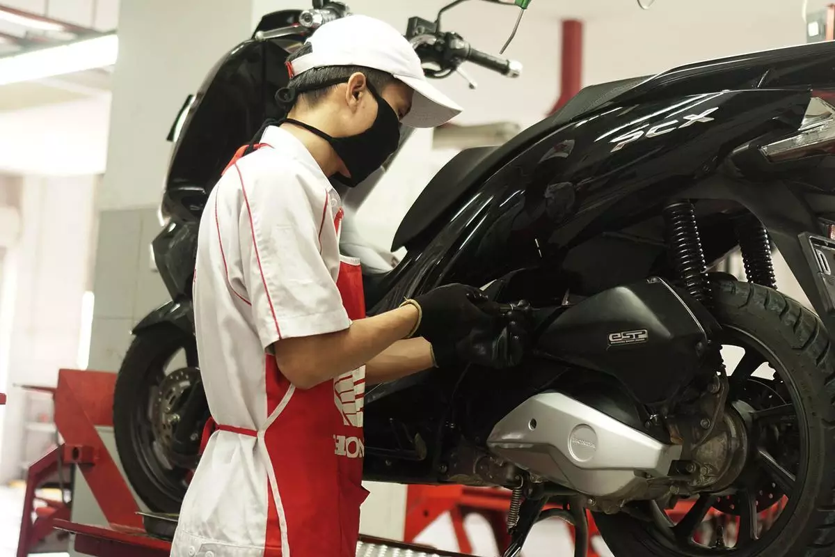 Service Motor Secara Rutin