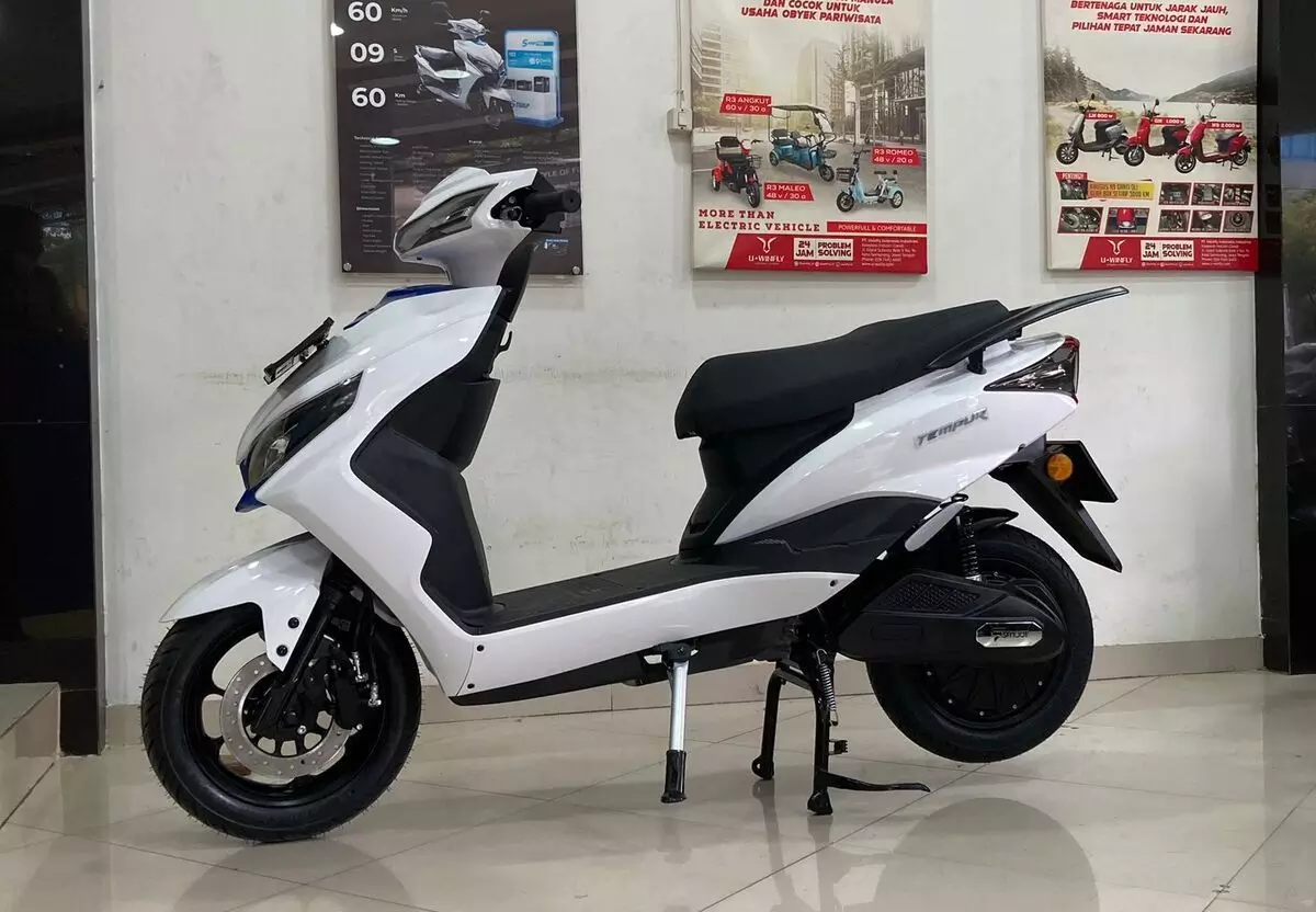 motor listrik Smoot Tempur New Facelift motor listrik Smoot Tempur New Facelift