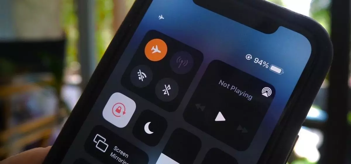 Menyalakan Mode Pesawat Menyalakan Mode Pesawat