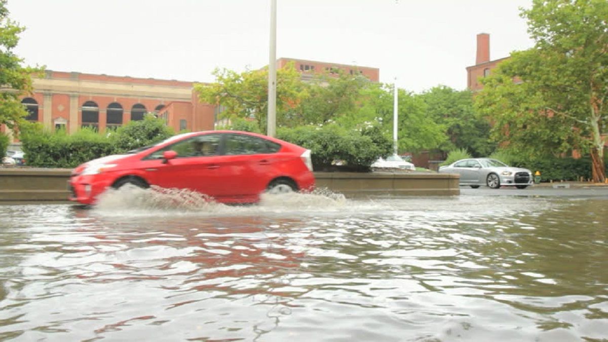 mobil-kena-banjir