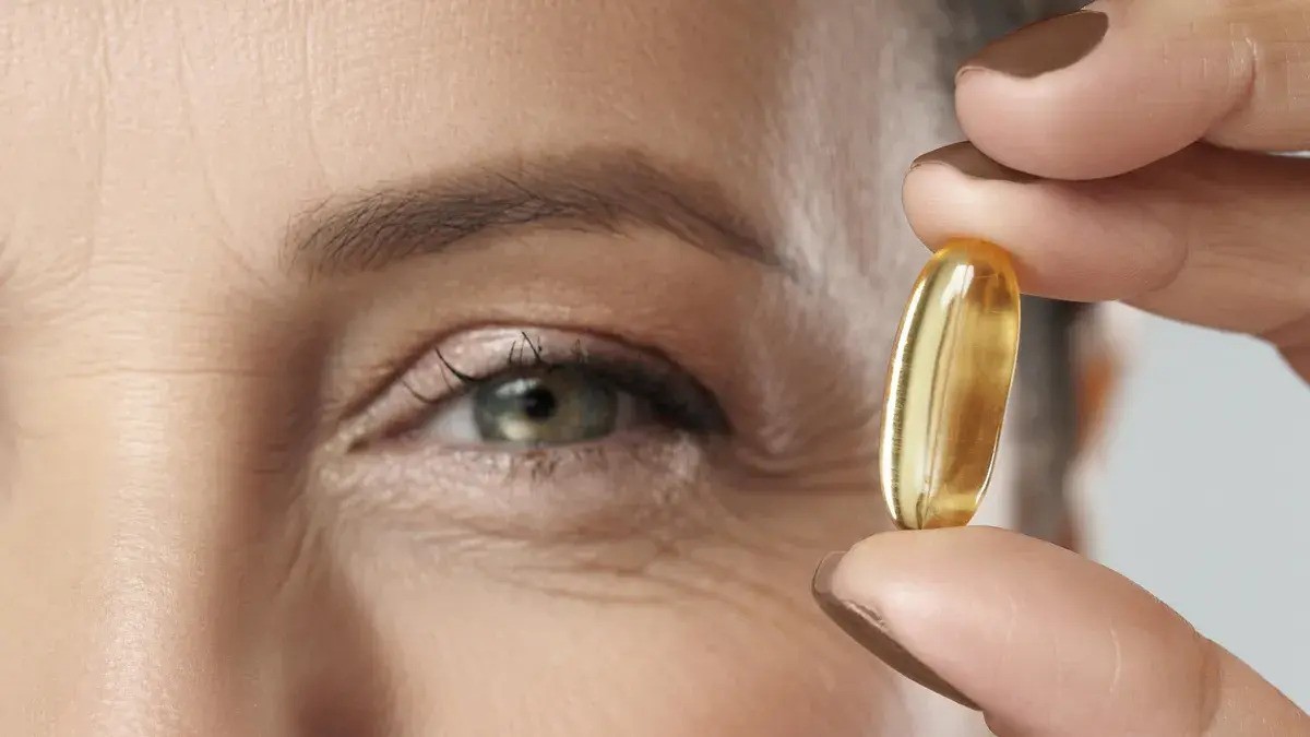 Mengonsumsi Vitamin Mata