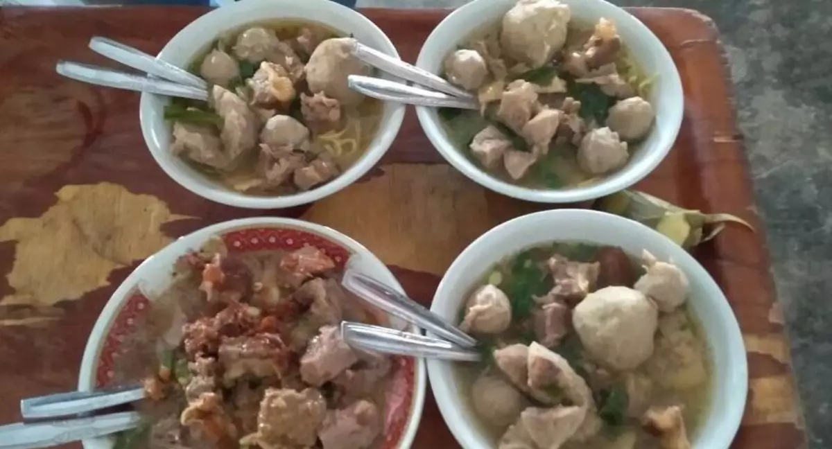 Bakso dan Soto Sami Asih Bakso dan Soto Sami Asih