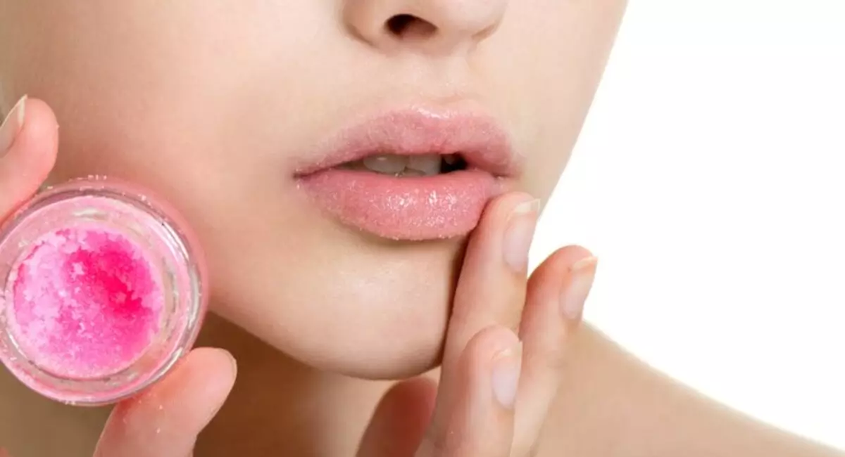 scrub bibir Scrub bibir