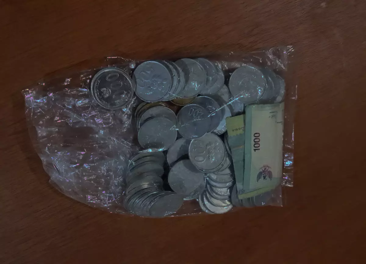 Uang Jimpitan Digunakan untuk Kegiatan Masyarakat Uang Jimpitan Digunakan untuk Kegiatan Masyarakat