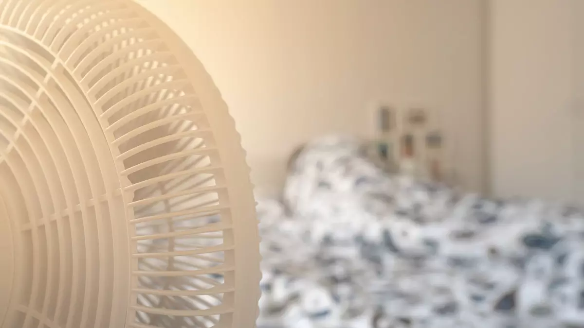 tidur menggunakan kipas angin