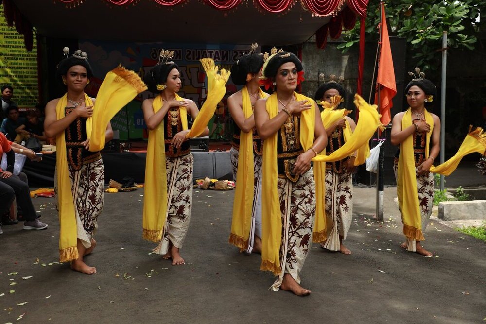 LENGGER LANANG
