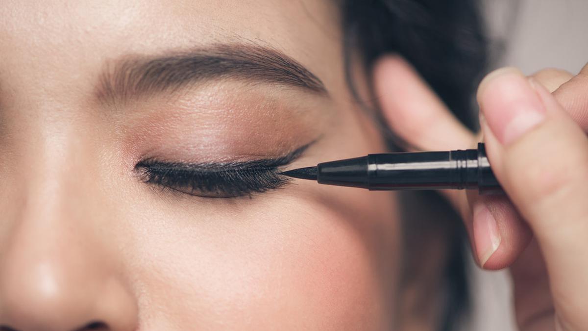 eyeliner