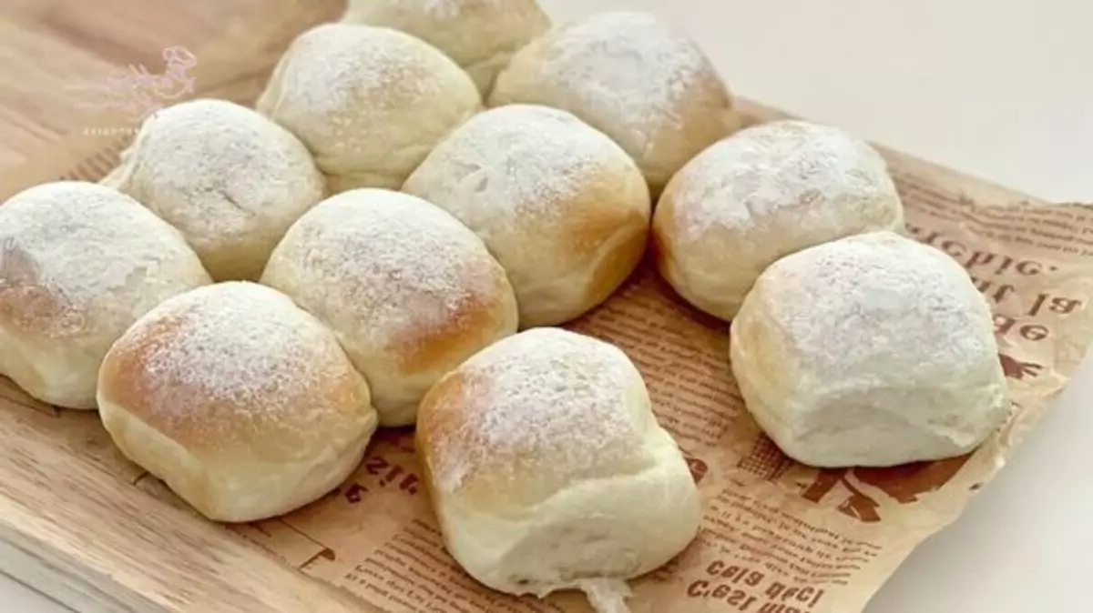 Penampakan Milk Bun (roti susu) dari Thailand yang viral di sosial media.