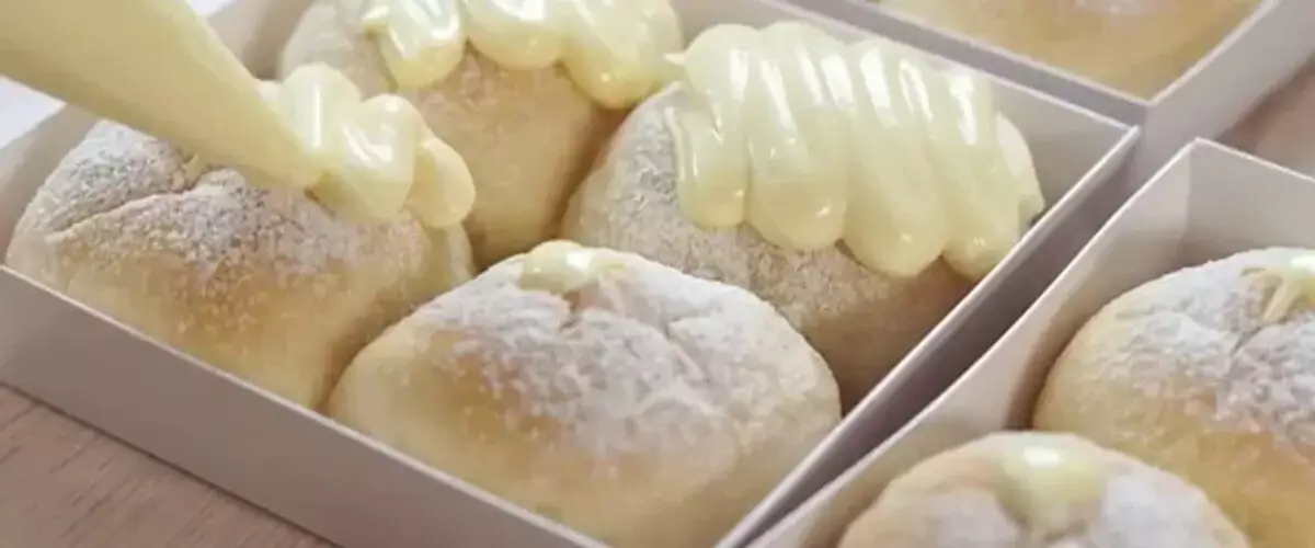 Penampakan Milk Bun (roti susu) dari Thailand yang viral di sosial media.