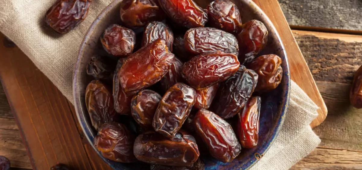 Buah Kurma Berbau Tidak Enak Buah Kurma Berbau Tidak Enak