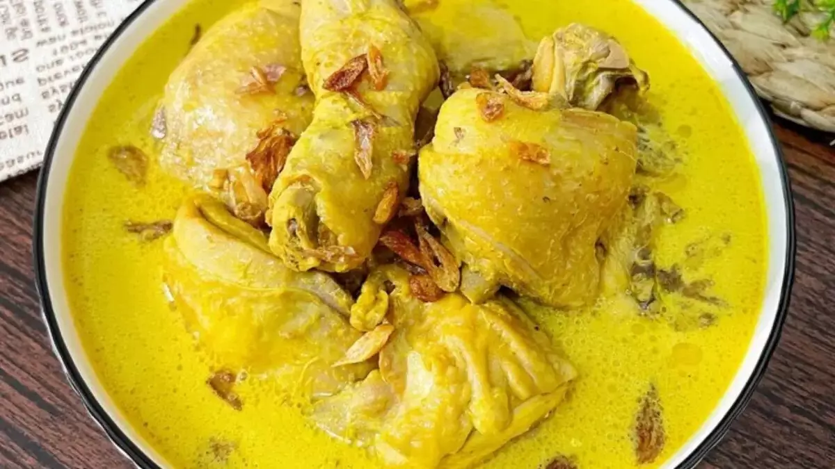 Opor Ayam Kuning Opor Ayam Kuning