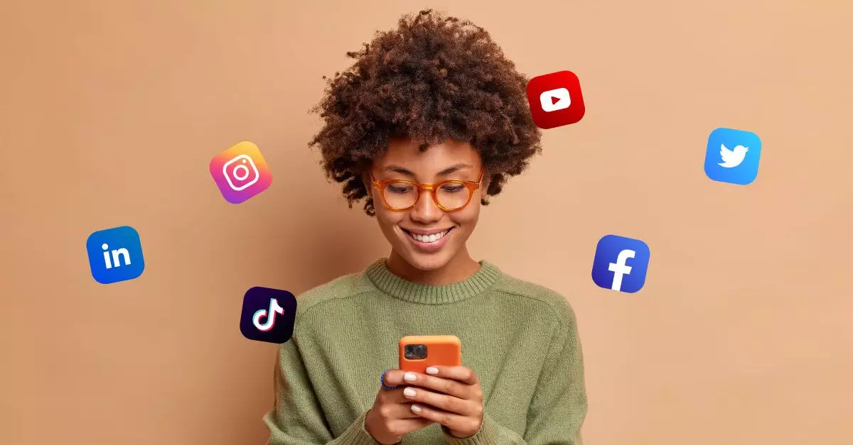 Sosial Media Manajer Sosial Media Manajer merupakan salah satu pekerjaan dengan gaji yang fantastis.