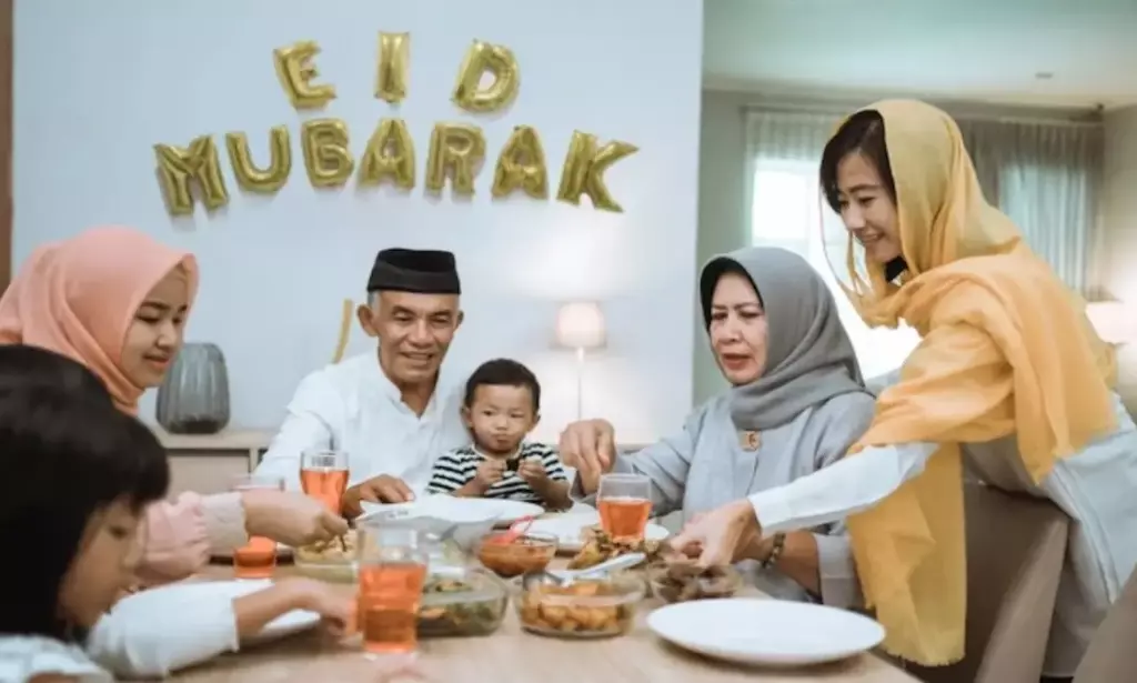 Makin Kece, 5 Rekomendasi Gaya Foto Keluarga saat Lebaran