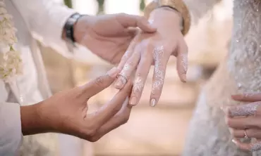5 Tips Menghadapi Pertanyaan "Kapan Nikah?" Saat Lebaran
