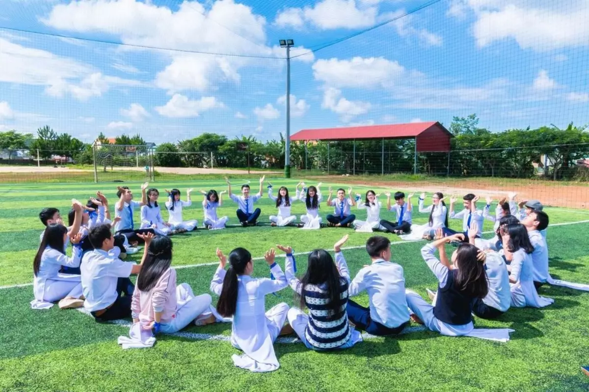 lingkungan sosial yang mendukung lingkungan sosial yang mendukung