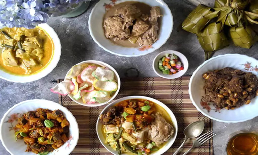 Resep Opor Ayam dan Rendang Daging yang Lezat untuk Menu saat Hari Raya