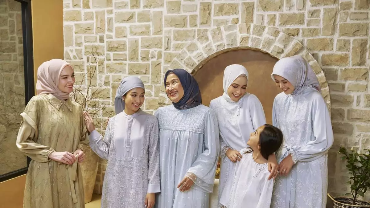 BAJU CASUAL BAJU CASUAL