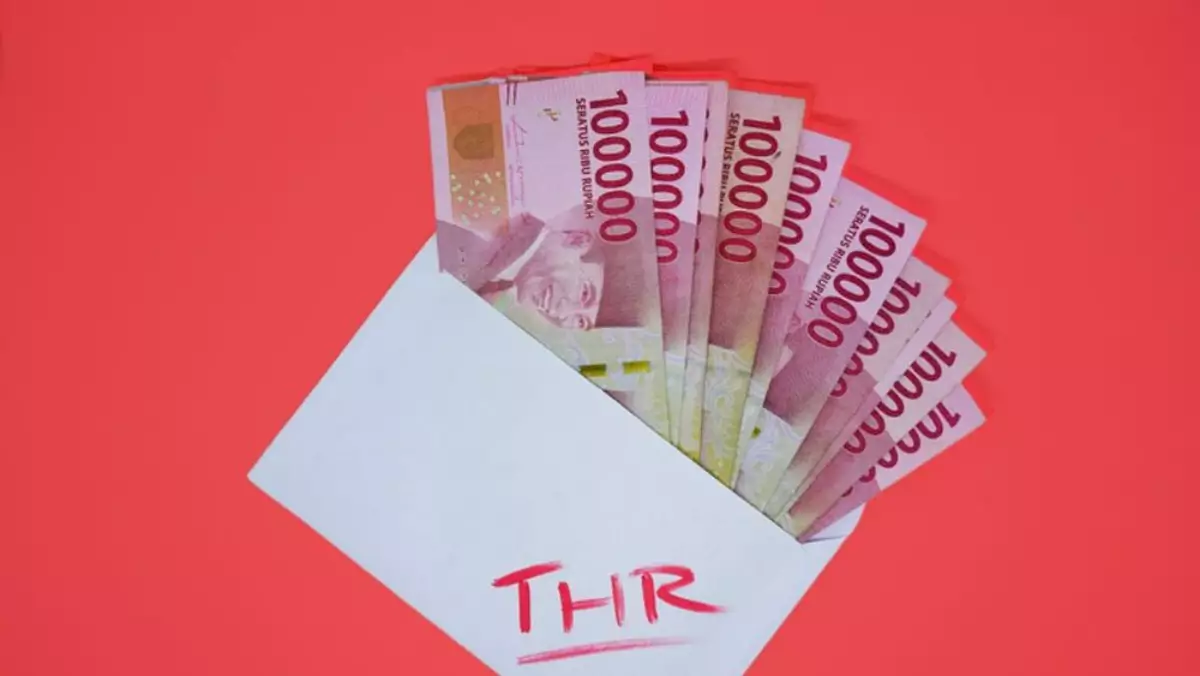 Mempersiapkan Uang THR (Tunjangan Hari Raya)