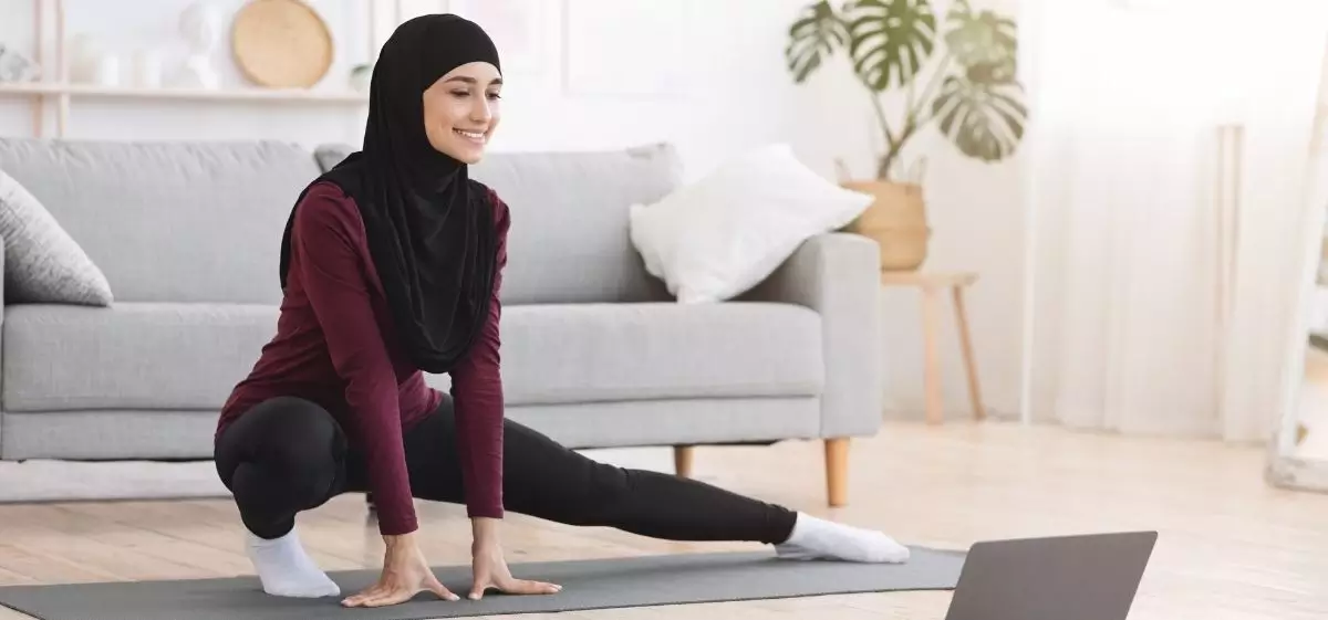 Berolaraga Salah satu cara agar tubuh kembali sehat adalah dengan berolahraga.