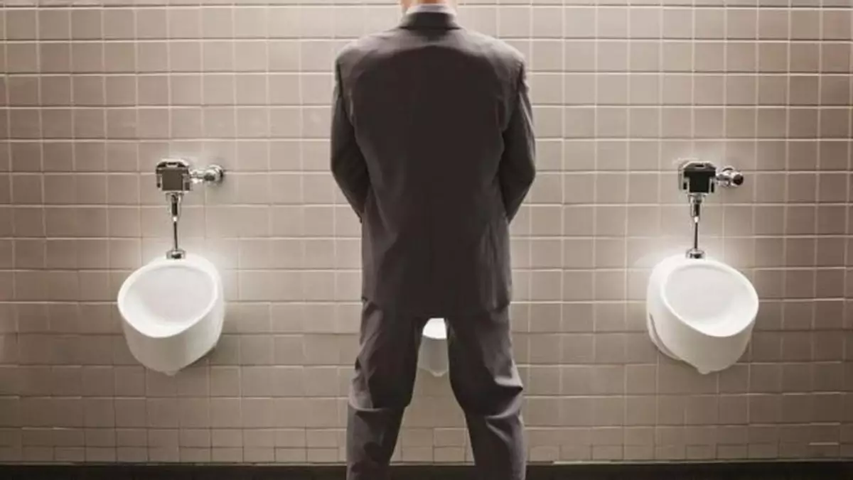 Urine Berwarna Gelap