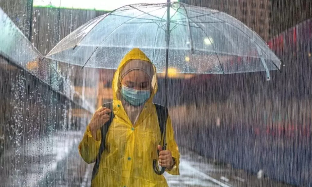 9 Tips Menjaga Kesehatan di Musim Hujan
